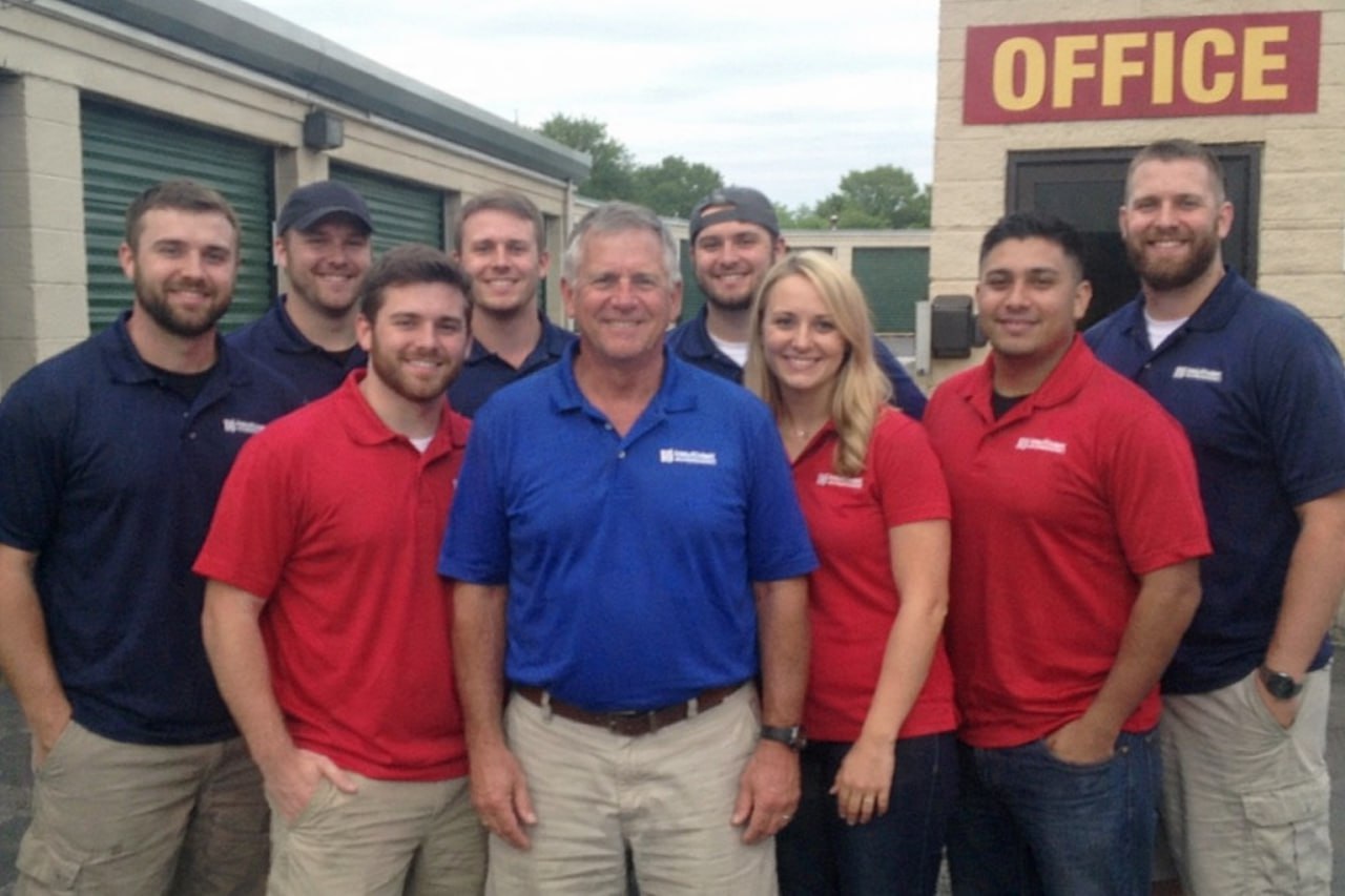 Water damage restoration professionals in Inglewood, CA